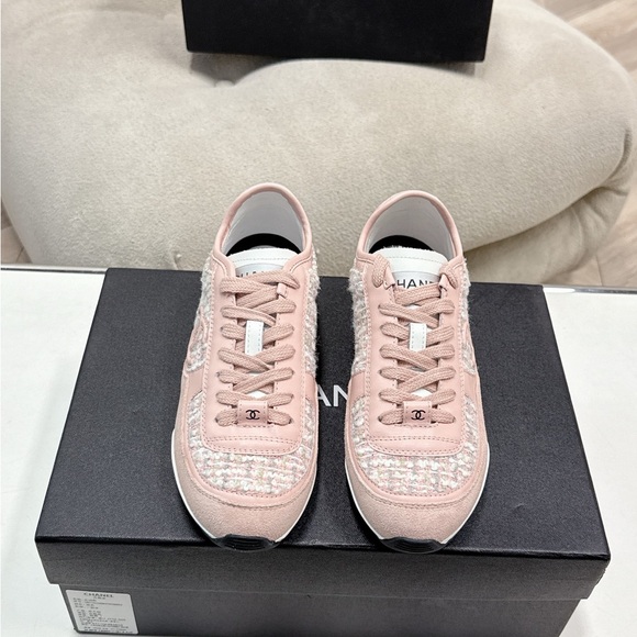 Meet the Posher Shoes - Chanel Classic Pink Tweed & Suede Casual Sneakers